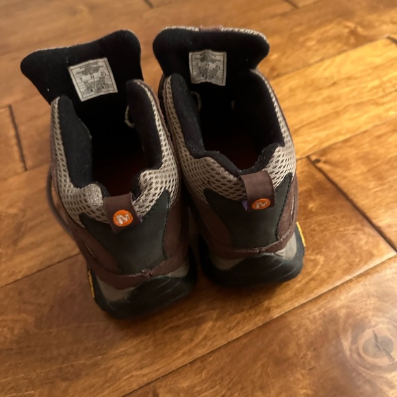 Merrell hiking 🥾 boots - Picture 4 of 5